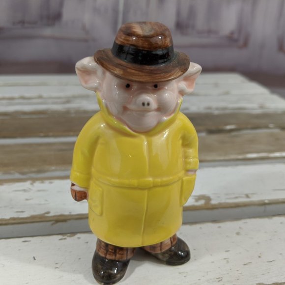 Danbury Mint Piggies Collection Private Sty Detect